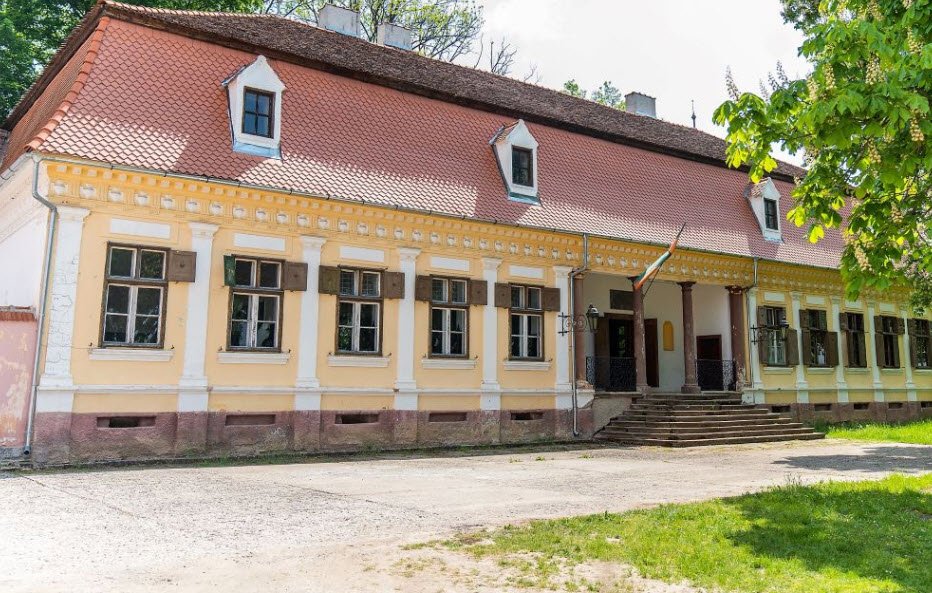 Castelul Mikó, Olteni, Romania, Romania